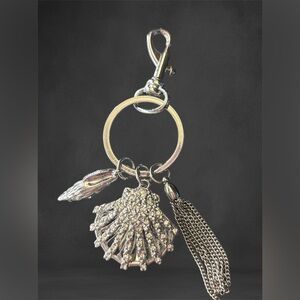 Elegant Silver Shell Keychain